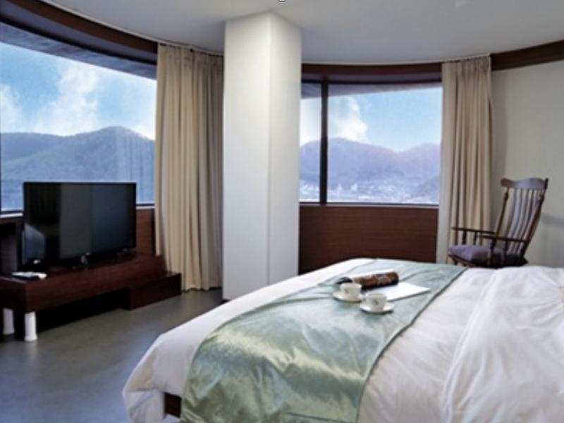 Radiance Tourist Hotel Geoje Exterior photo